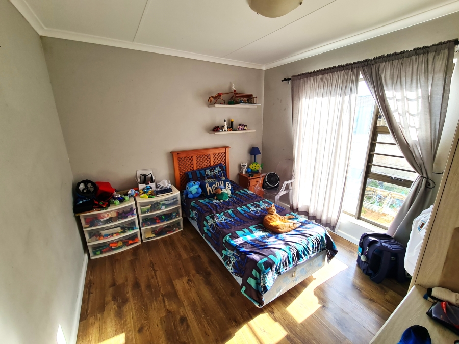 4 Bedroom Property for Sale in Noorsekloof Eastern Cape